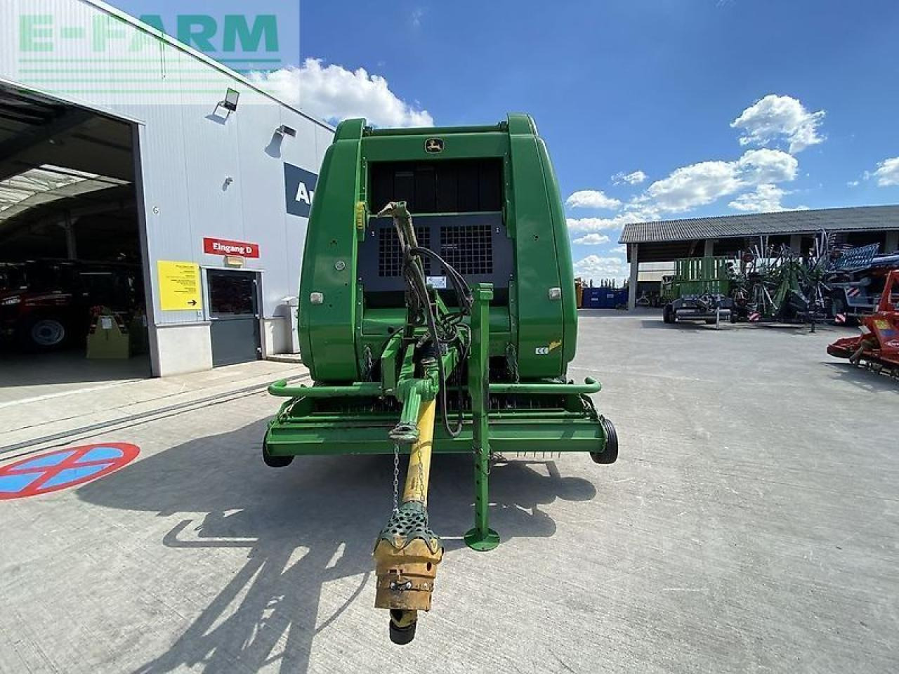 John Deere 864 - Presse à balles cubiques: photos 2 John Deere 864 - Presse à balles cubiques: photos 2