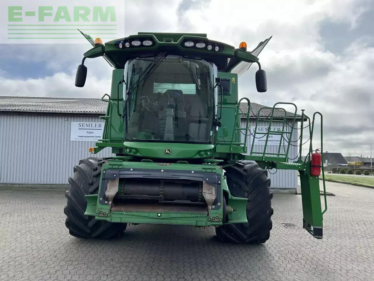 John Deere s690 - Moissonneuse-batteuse: photos 2 John Deere s690 - Moissonneuse-batteuse: photos 2