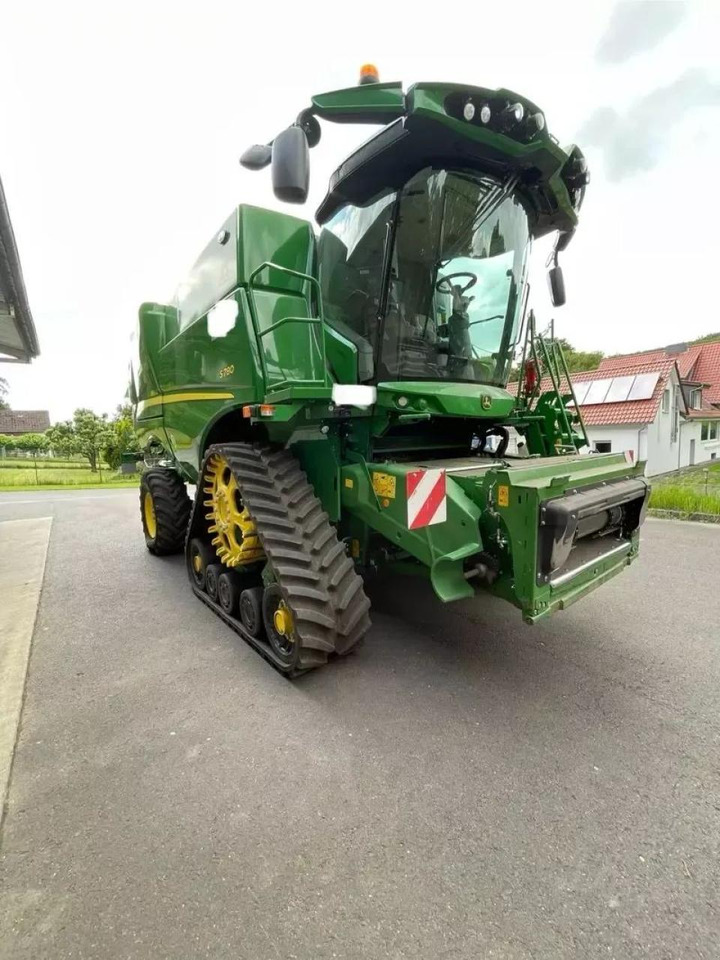 John Deere s780i - Moissonneuse-batteuse: photos 5 John Deere s780i - Moissonneuse-batteuse: photos 5