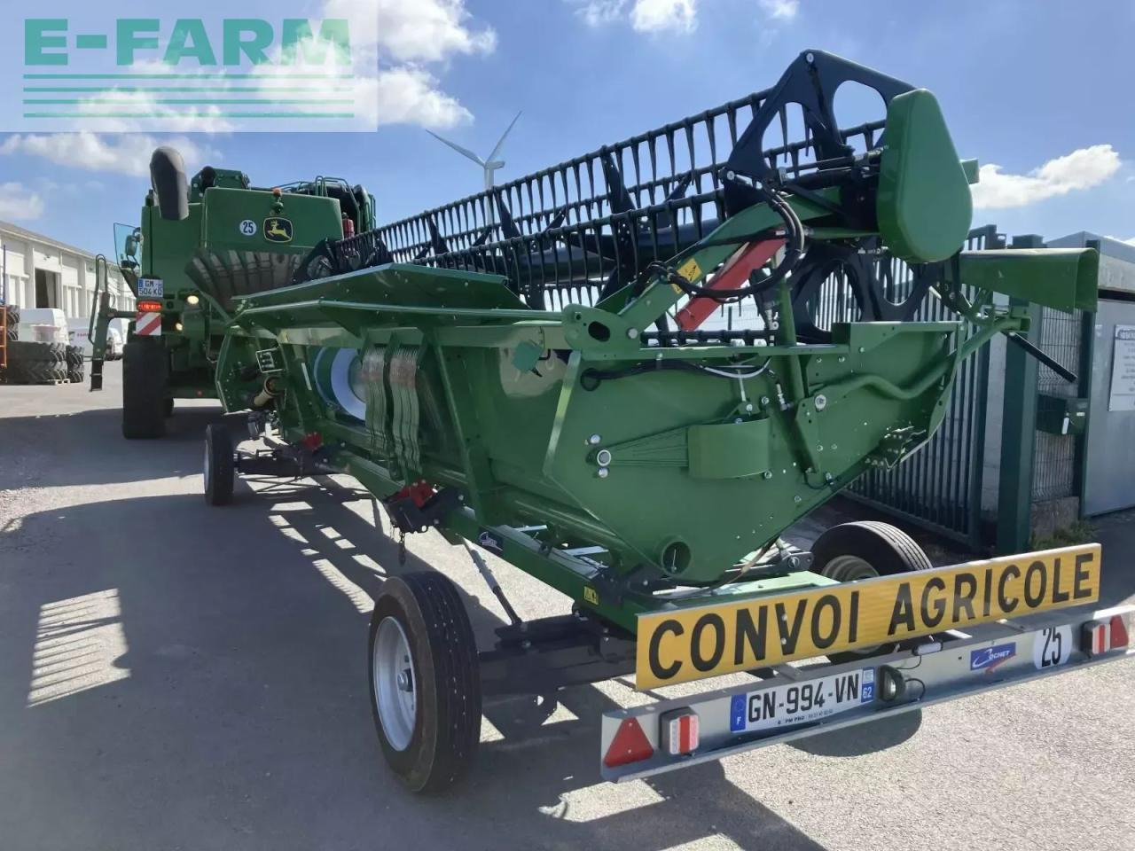 John Deere t 660 - Moissonneuse-batteuse: photos 2 John Deere t 660 - Moissonneuse-batteuse: photos 2