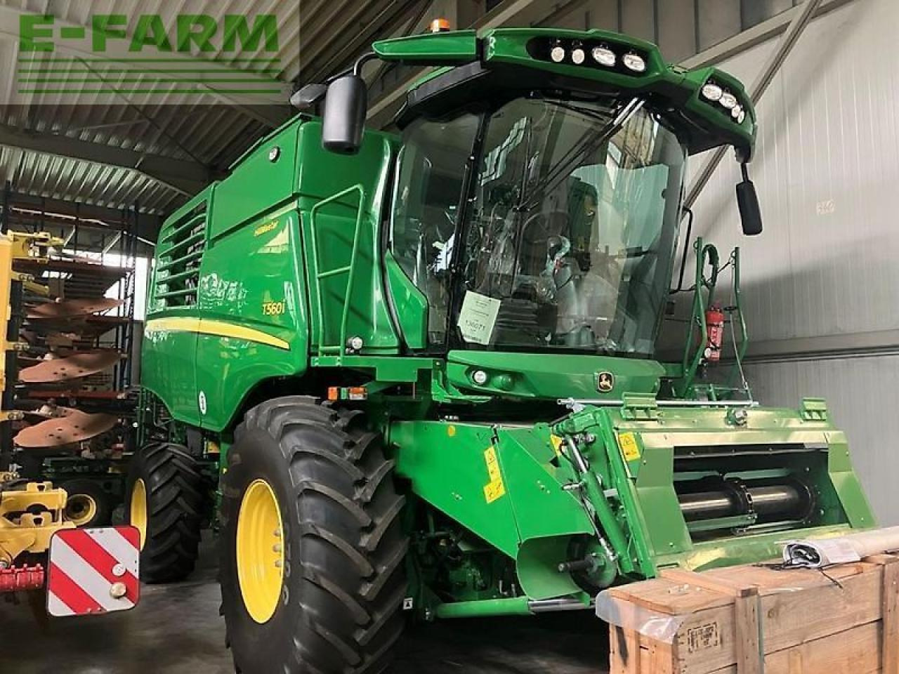 John Deere t560 hm - Moissonneuse-batteuse: photos 1 John Deere t560 hm - Moissonneuse-batteuse: photos 1