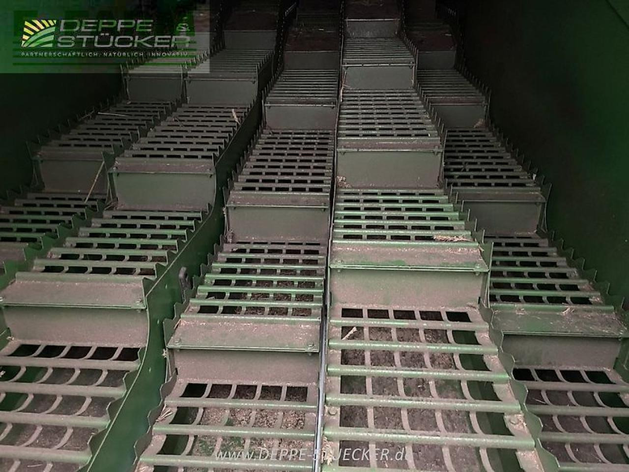 John Deere t560i hillmaster - Moissonneuse-batteuse: photos 2 John Deere t560i hillmaster - Moissonneuse-batteuse: photos 2