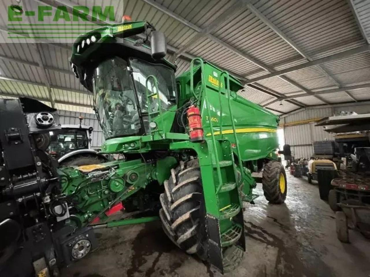 John Deere t660 - Moissonneuse-batteuse: photos 1 John Deere t660 - Moissonneuse-batteuse: photos 1