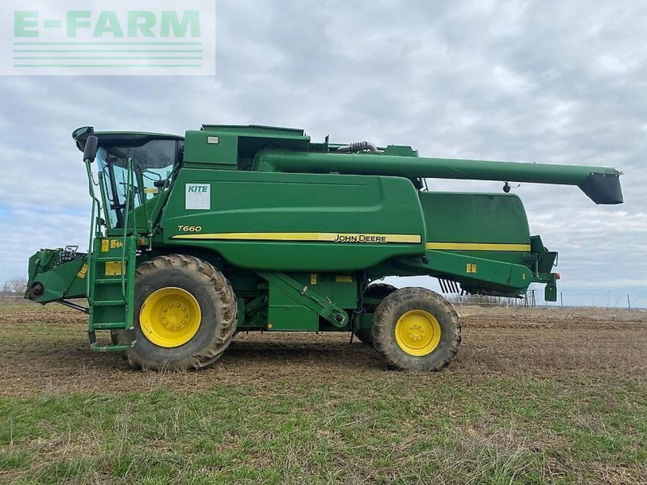 John Deere t660 - Moissonneuse-batteuse: photos 5 John Deere t660 - Moissonneuse-batteuse: photos 5
