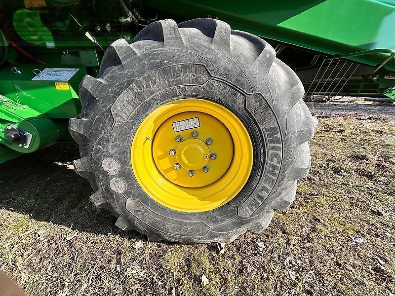 John Deere t670i - Moissonneuse-batteuse: photos 5 John Deere t670i - Moissonneuse-batteuse: photos 5