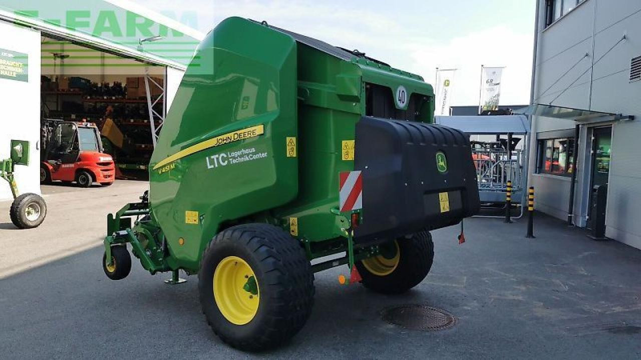 John Deere v 451 m hc25 - Presse à balles cubiques: photos 4 John Deere v 451 m hc25 - Presse à balles cubiques: photos 4