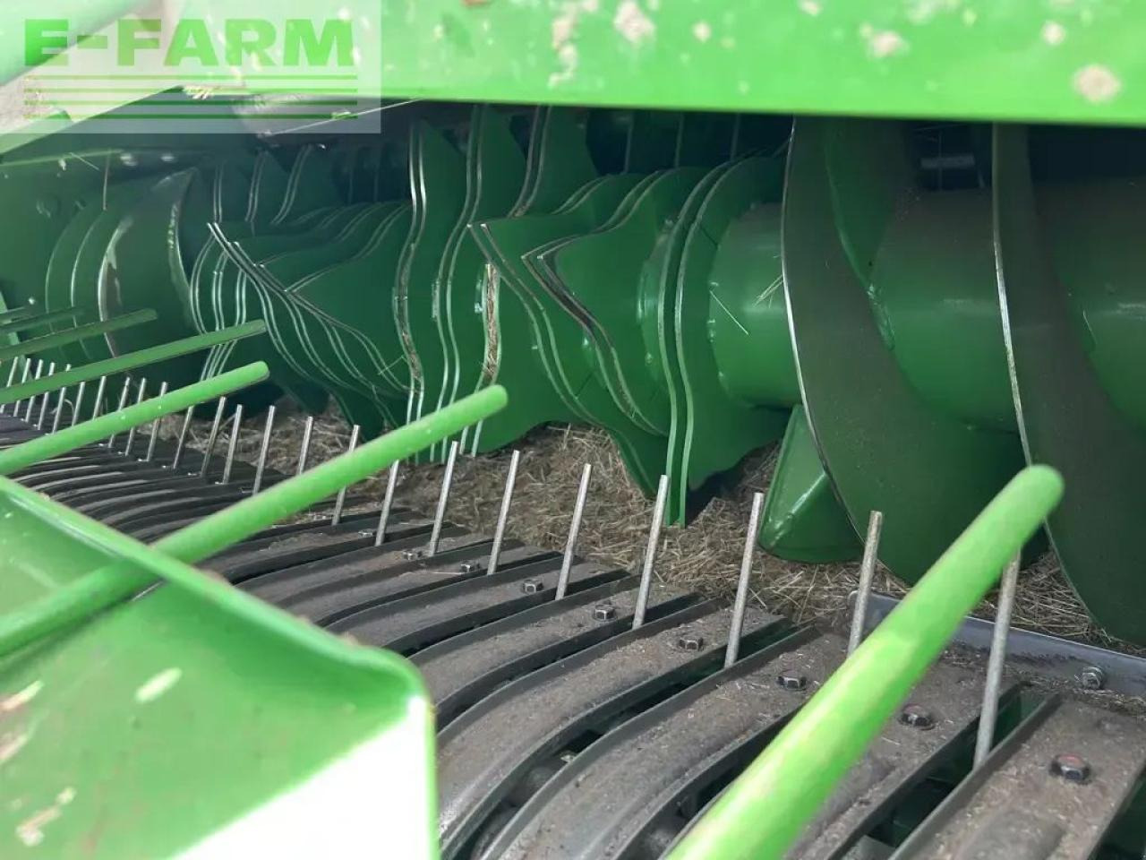 John Deere v 451 m maxicut 13 couteaux - Presse à balles cubiques: photos 5 John Deere v 451 m maxicut 13 couteaux - Presse à balles cubiques: photos 5