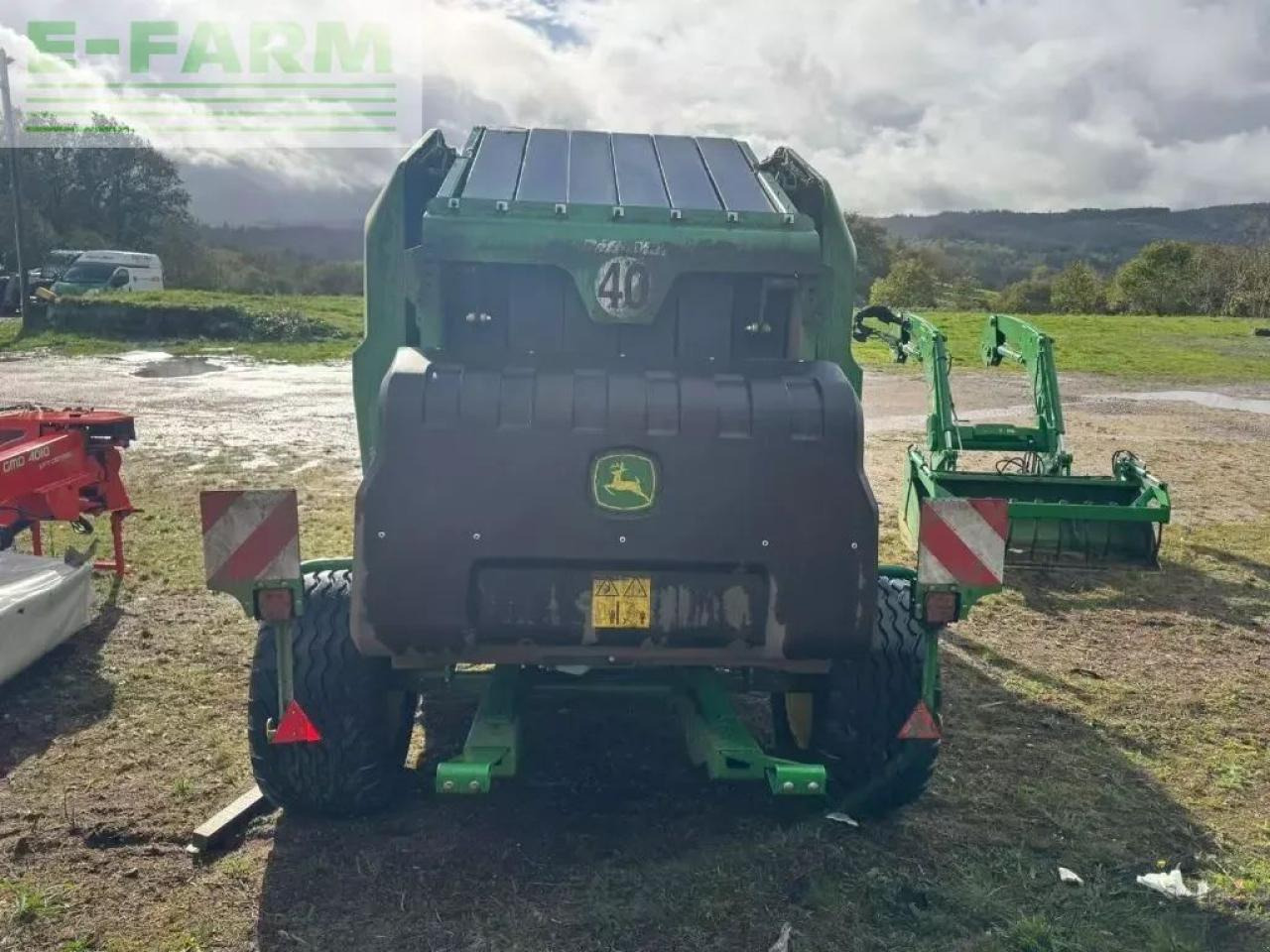 John Deere v 451 m maxicut 13 couteaux - Presse à balles cubiques: photos 4 John Deere v 451 m maxicut 13 couteaux - Presse à balles cubiques: photos 4