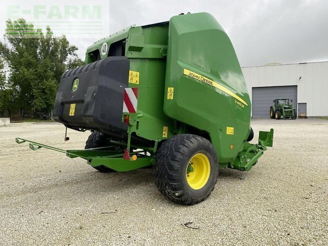 John Deere v 451 pm - Presse à balles cubiques: photos 3 John Deere v 451 pm - Presse à balles cubiques: photos 3
