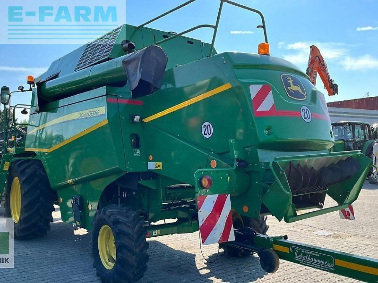 John Deere w330 - Moissonneuse-batteuse: photos 2 John Deere w330 - Moissonneuse-batteuse: photos 2