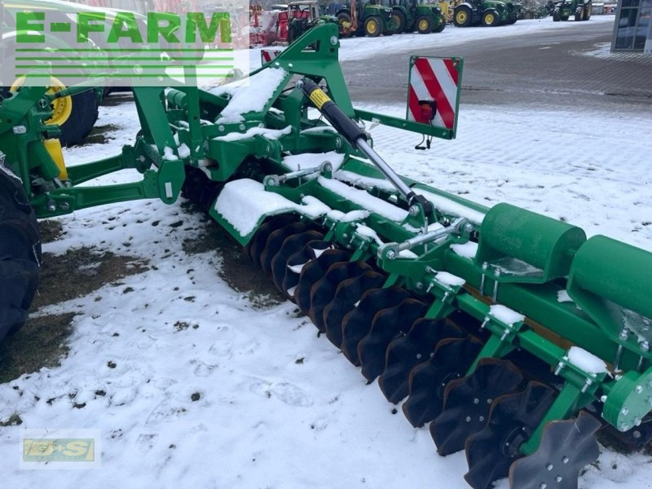 Kerner x-cut solo 600 - Tracteur agricole: photos 5 Kerner x-cut solo 600 - Tracteur agricole: photos 5