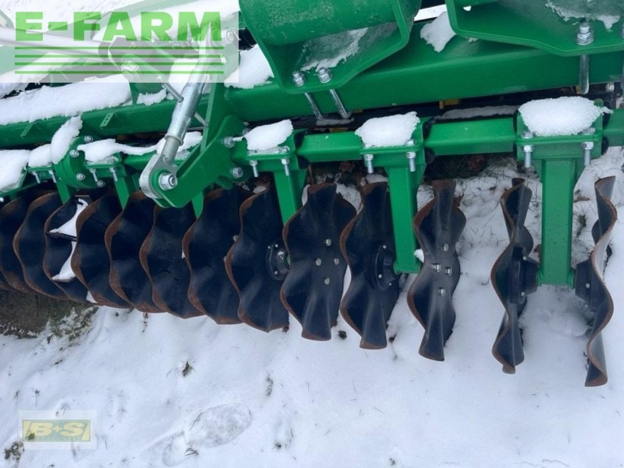 Kerner x-cut solo 600 - Tracteur agricole: photos 4 Kerner x-cut solo 600 - Tracteur agricole: photos 4