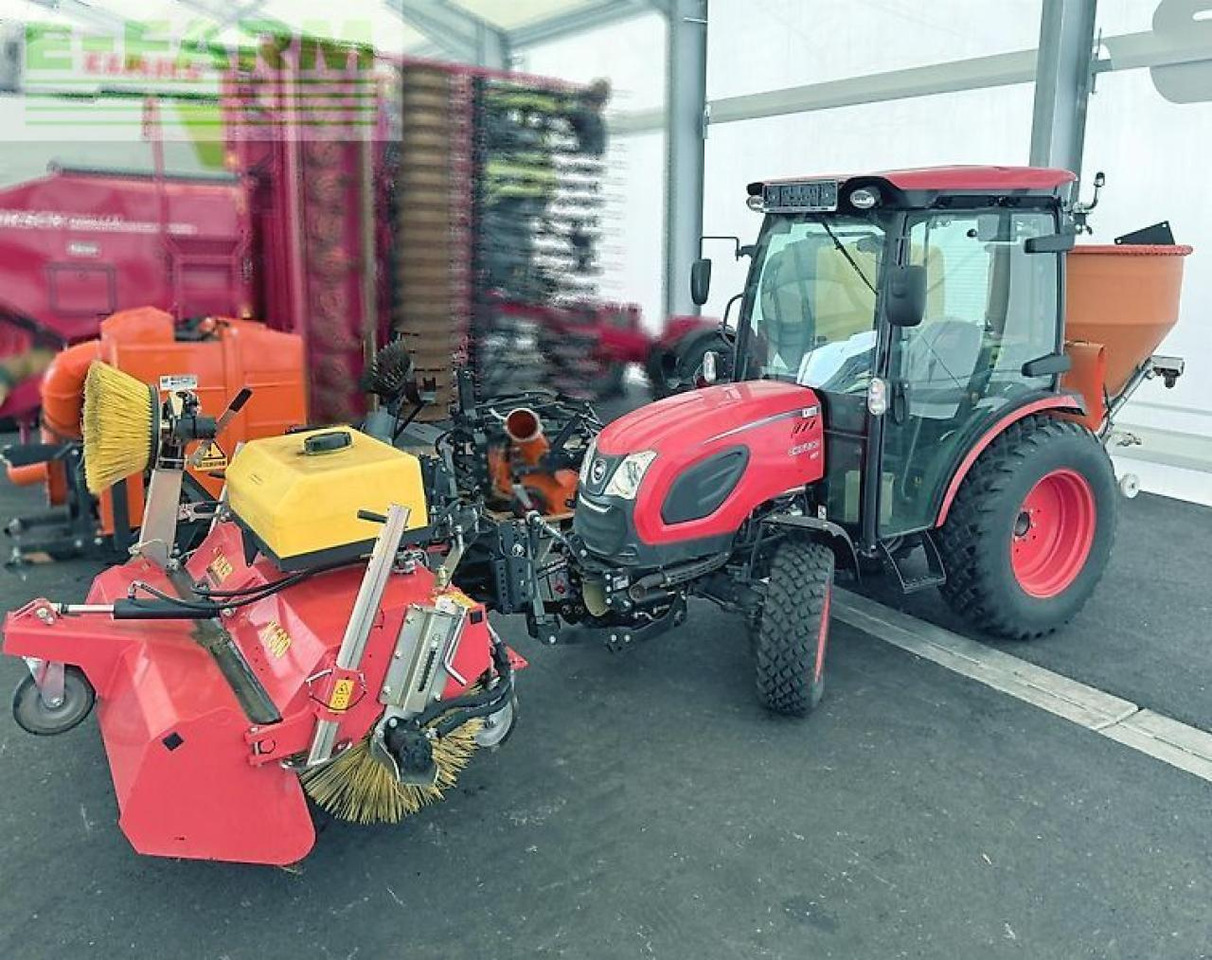 Kioti ck 5030 ch + 6 x anbaugeräte - Tracteur agricole: photos 1 Kioti ck 5030 ch + 6 x anbaugeräte - Tracteur agricole: photos 1