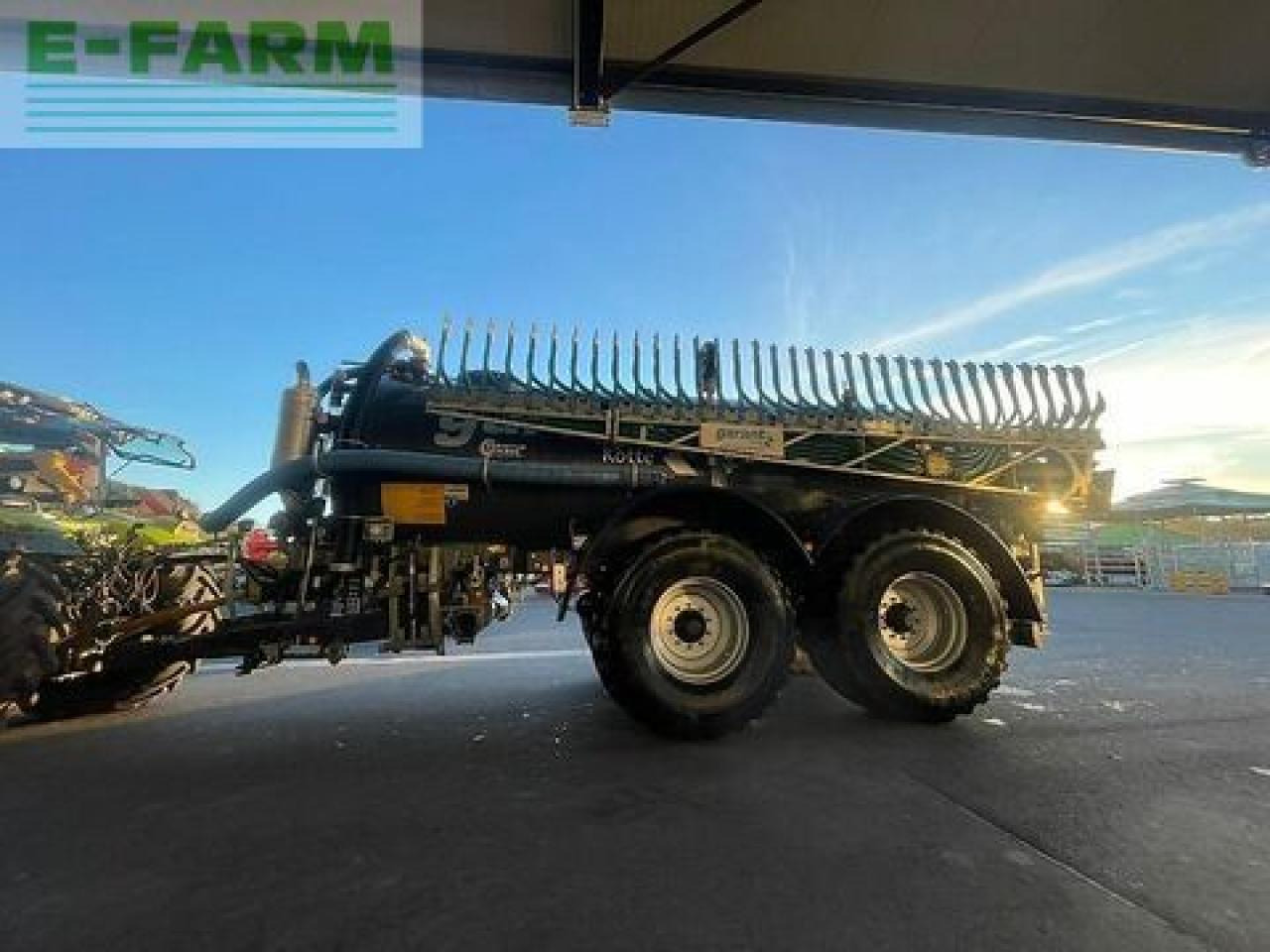 Kotte garant vt 17300 18,75cm reihenabstand - Tonne à lisier: photos 4 Kotte garant vt 17300 18,75cm reihenabstand - Tonne à lisier: photos 4