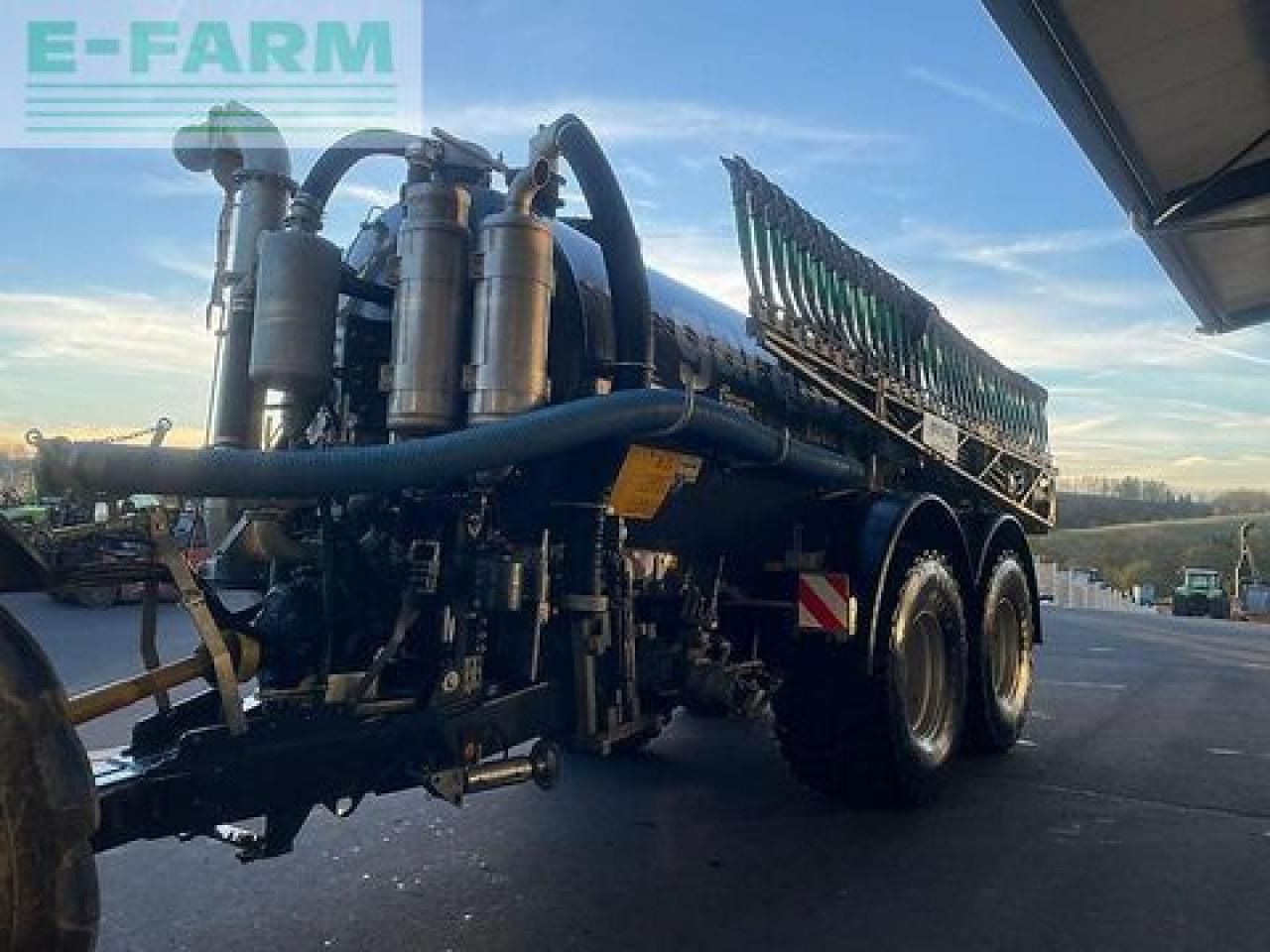 Kotte garant vt 17300 18,75cm reihenabstand - Tonne à lisier: photos 5 Kotte garant vt 17300 18,75cm reihenabstand - Tonne à lisier: photos 5