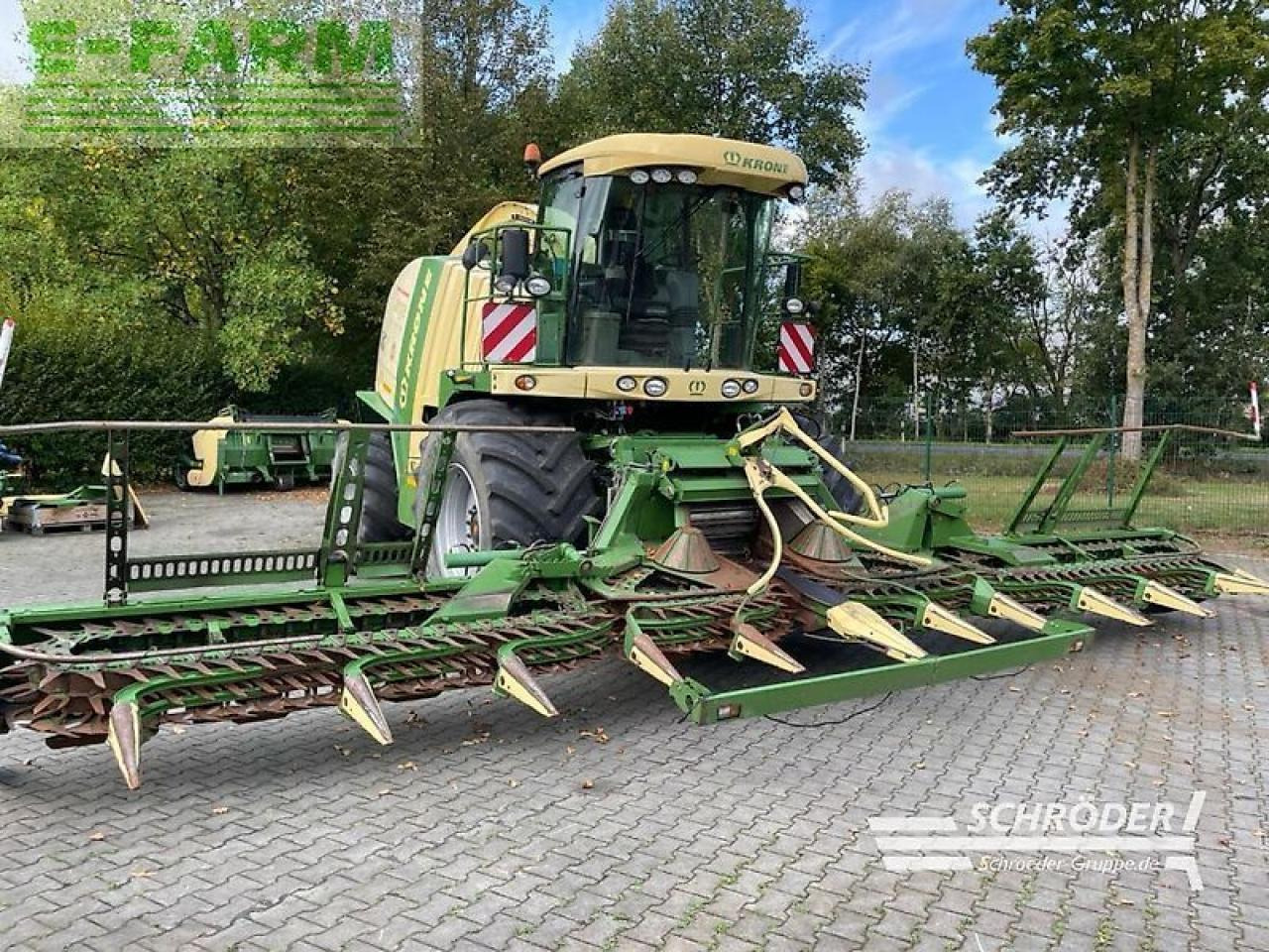 Krone big x 700 + easycollect 903 + easyflow - Ensileuse: photos 5 Krone big x 700 + easycollect 903 + easyflow - Ensileuse: photos 5
