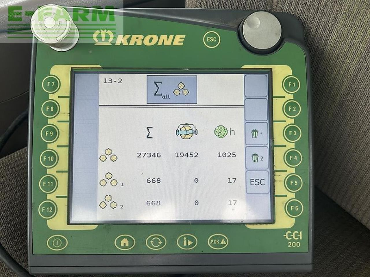 Krone cf155 xc extreme - Presse à balles cubiques: photos 4 Krone cf155 xc extreme - Presse à balles cubiques: photos 4
