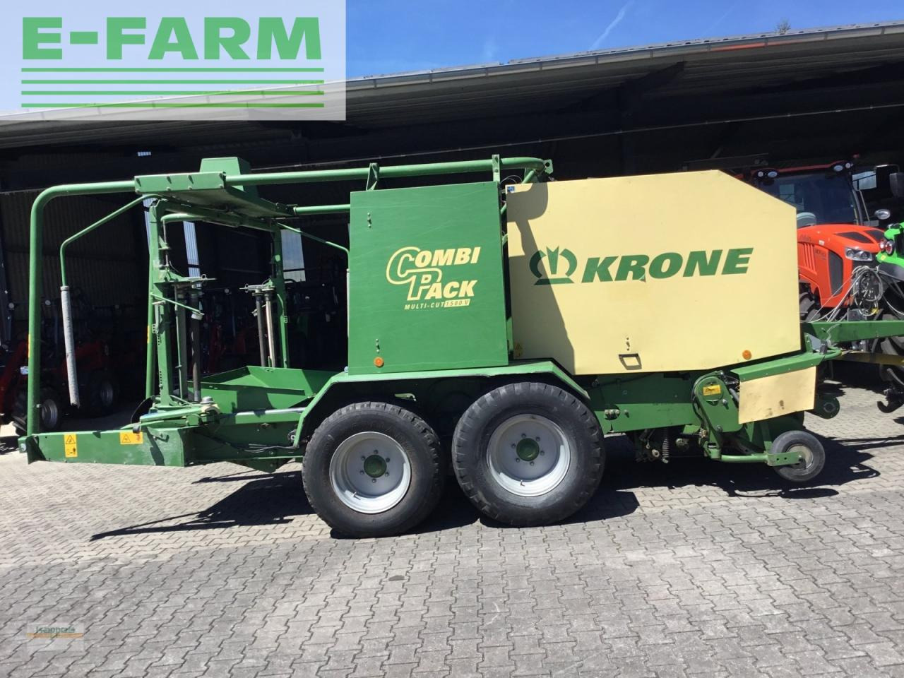 Krone combi pack 1500 mc - Presse à balles cubiques: photos 1 Krone combi pack 1500 mc - Presse à balles cubiques: photos 1