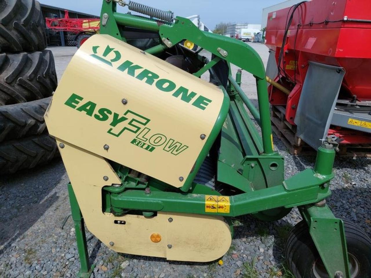 Krone easy flow 3001 - Accessoire aux ensileuses: photos 1 Krone easy flow 3001 - Accessoire aux ensileuses: photos 1