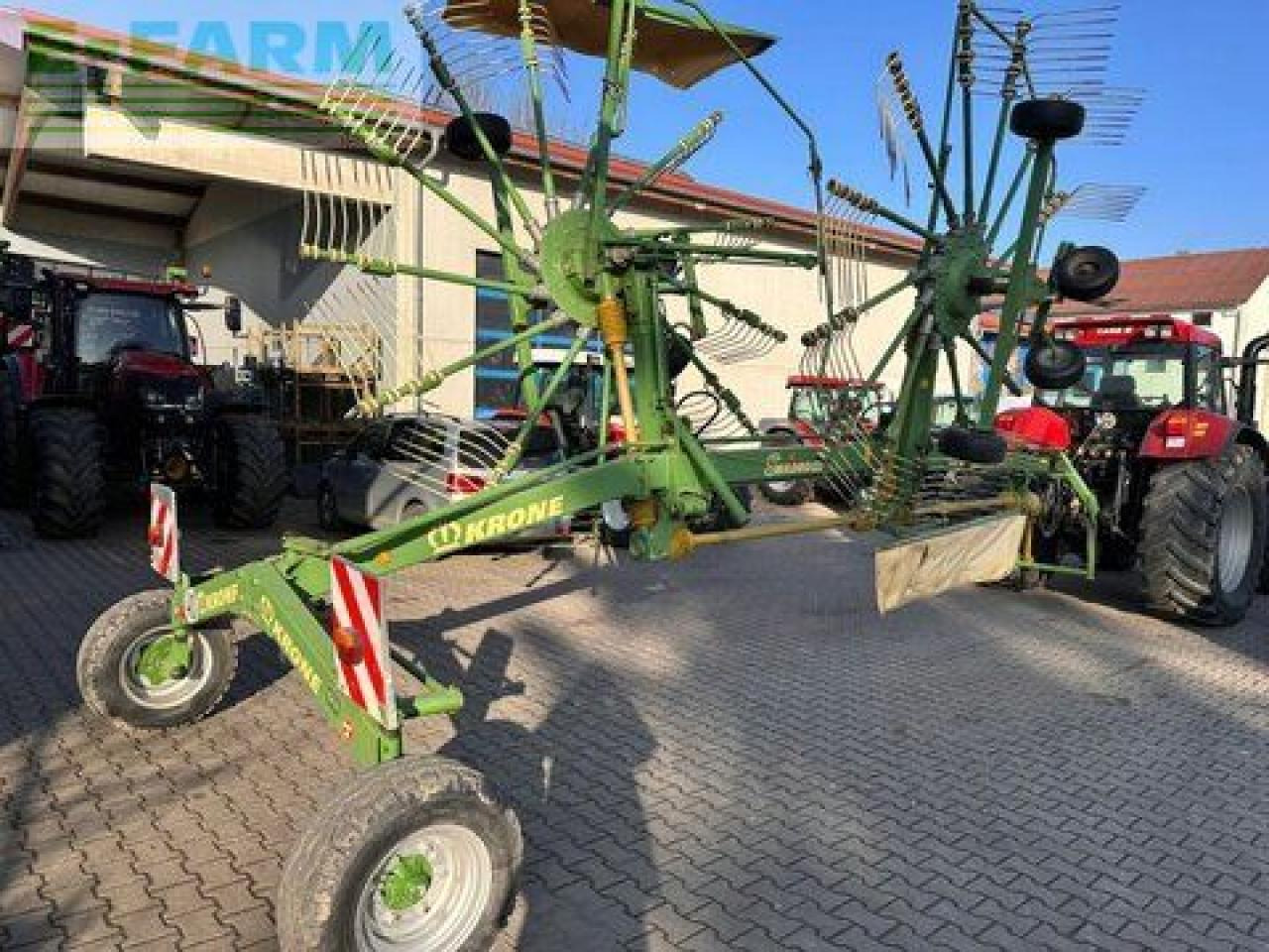 Krone swadro 810 - Faneuse: photos 2 Krone swadro 810 - Faneuse: photos 2