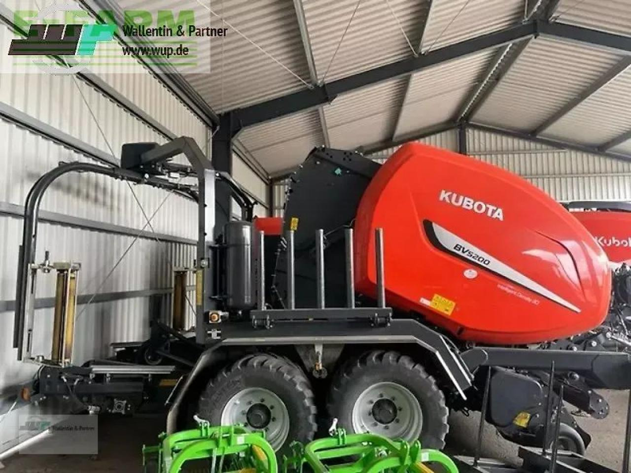 Kubota bv5200 sc14n flexiwrap - Presse à balles cubiques: photos 1 Kubota bv5200 sc14n flexiwrap - Presse à balles cubiques: photos 1