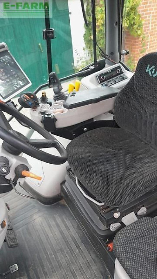 Kubota m7151 premium kvt - Tracteur agricole: photos 3 Kubota m7151 premium kvt - Tracteur agricole: photos 3