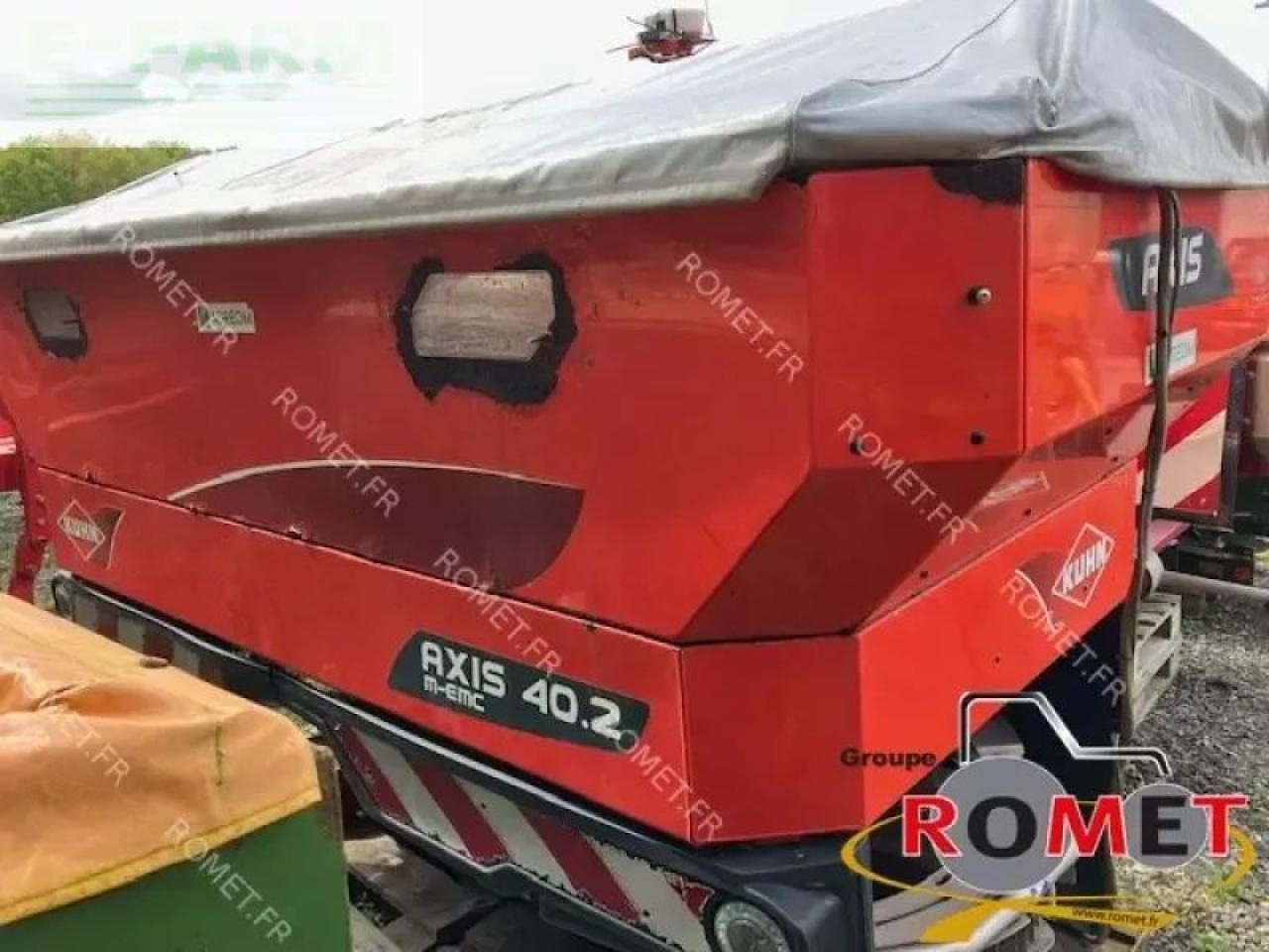 Kuhn axis 40.2 m-emc - Distributeur d'engrais: photos 3 Kuhn axis 40.2 m-emc - Distributeur d'engrais: photos 3