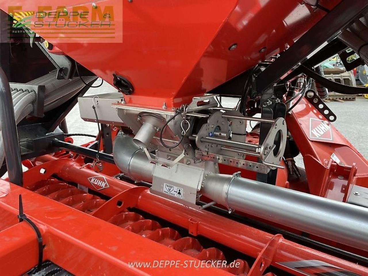 Outils du sol Kuhn hr3030 + venta3030: photos 8
