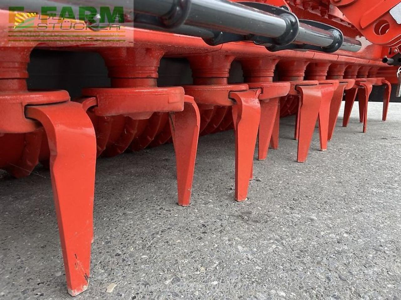 Outils du sol Kuhn hr3030 + venta3030: photos 13