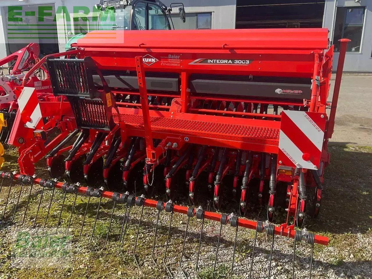 Kuhn hrb 303 / integra 3003 - Combiné de semis: photos 1 Kuhn hrb 303 / integra 3003 - Combiné de semis: photos 1
