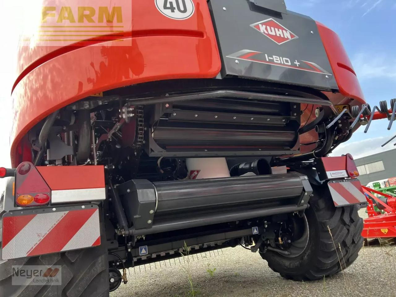 Kuhn i-bio+ intelliwrap press-wickel-kombi - Presse à balles cubiques: photos 4 Kuhn i-bio+ intelliwrap press-wickel-kombi - Presse à balles cubiques: photos 4