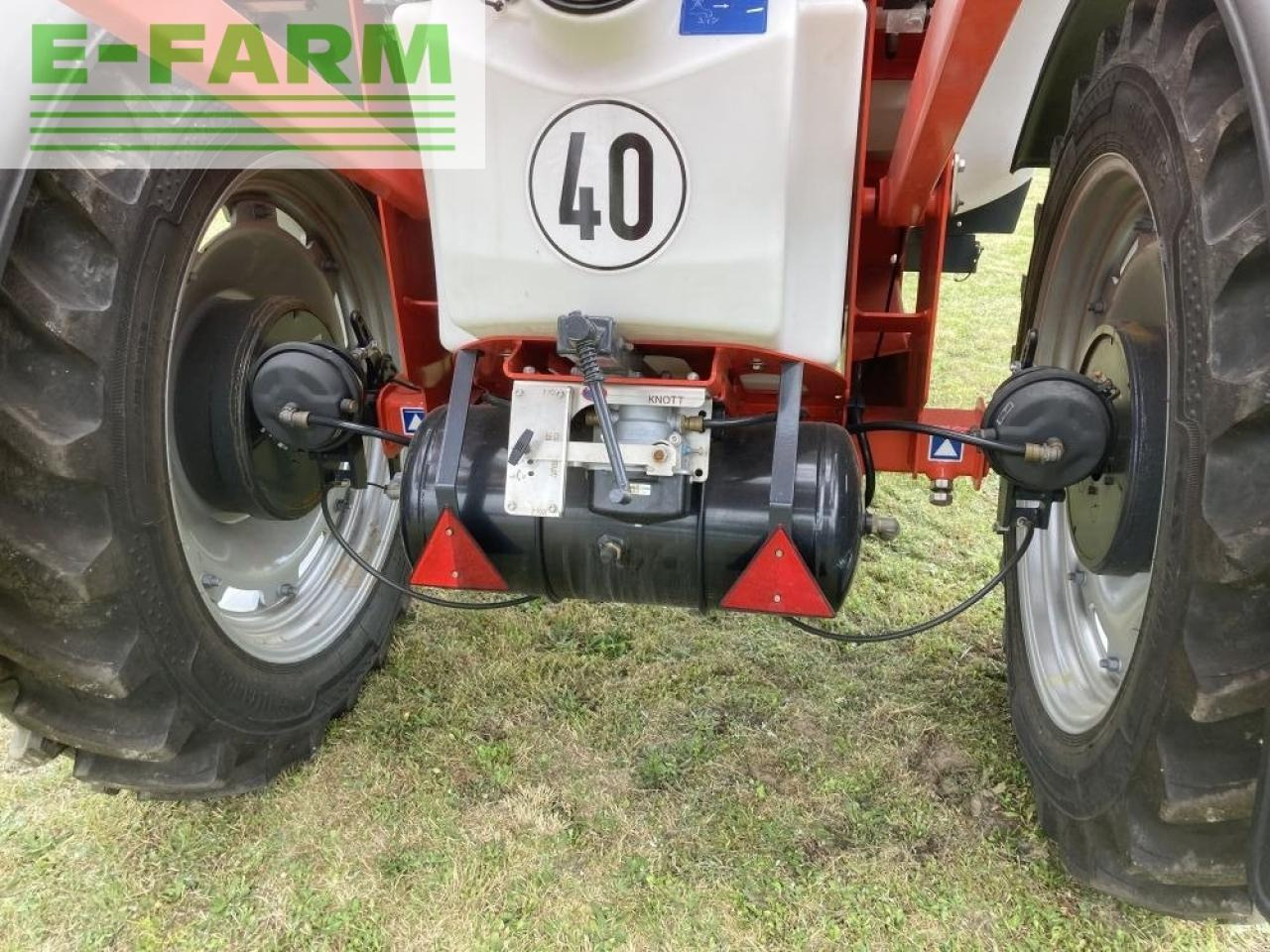 Kuhn lexis 3000 - Pulvérisateur traîné: photos 5 Kuhn lexis 3000 - Pulvérisateur traîné: photos 5