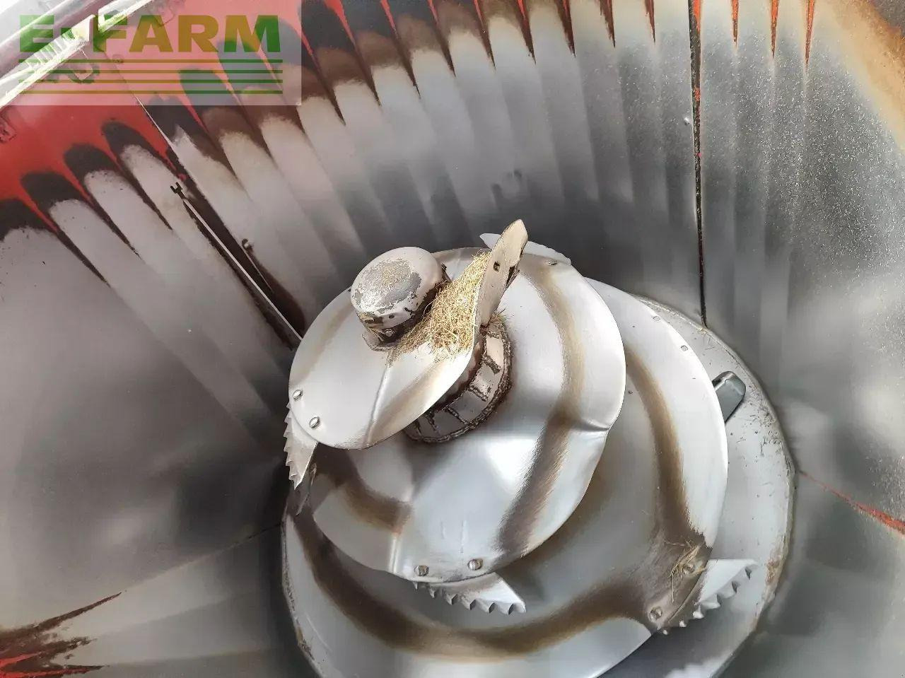 Kuhn profile 1480 - Matériel d'élevage: photos 5 Kuhn profile 1480 - Matériel d'élevage: photos 5