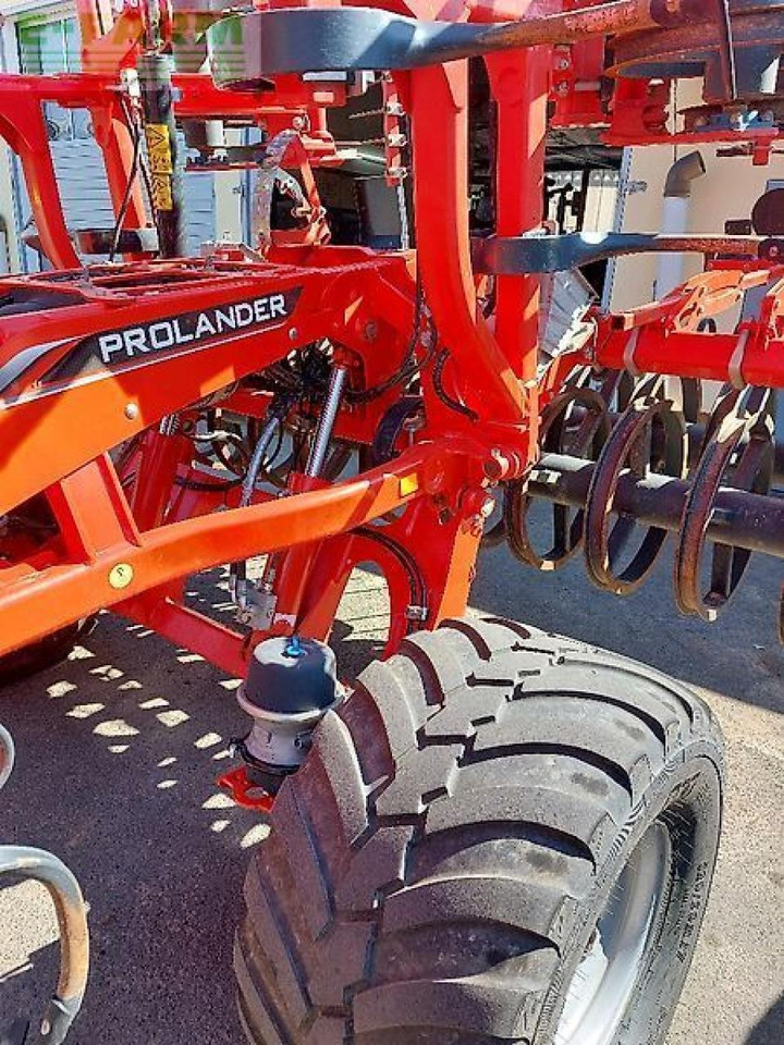 Kuhn prolander 7500 mit upgrade der zusätzl. stützrad - Combiné de semis: photos 4 Kuhn prolander 7500 mit upgrade der zusätzl. stützrad - Combiné de semis: photos 4