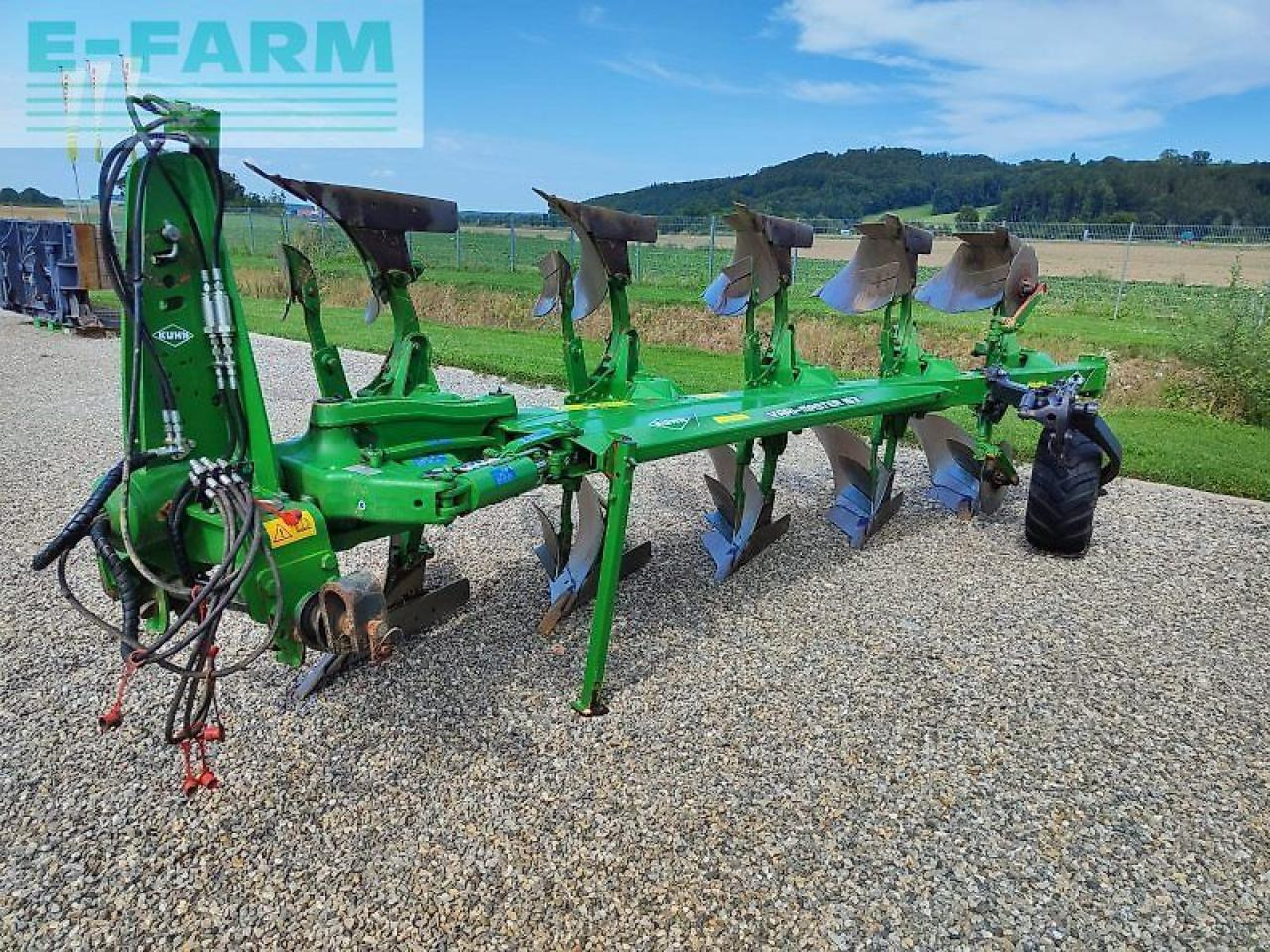 Kuhn vari master 153 - Charrue: photos 1 Kuhn vari master 153 - Charrue: photos 1