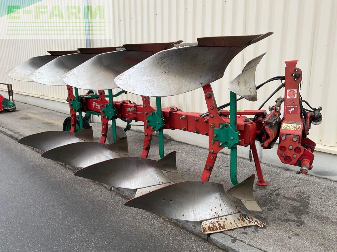 Kverneland LB 100-160 4-sch. - Charrue: photos 1 Kverneland LB 100-160 4-sch. - Charrue: photos 1