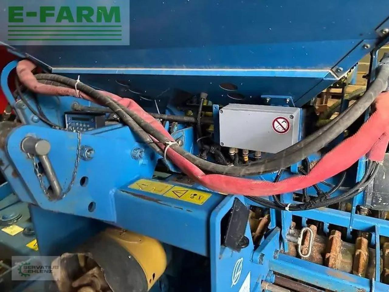 Lemken zirkon 10/300 + solitair 8/300 - Combiné de semis: photos 5 Lemken zirkon 10/300 + solitair 8/300 - Combiné de semis: photos 5