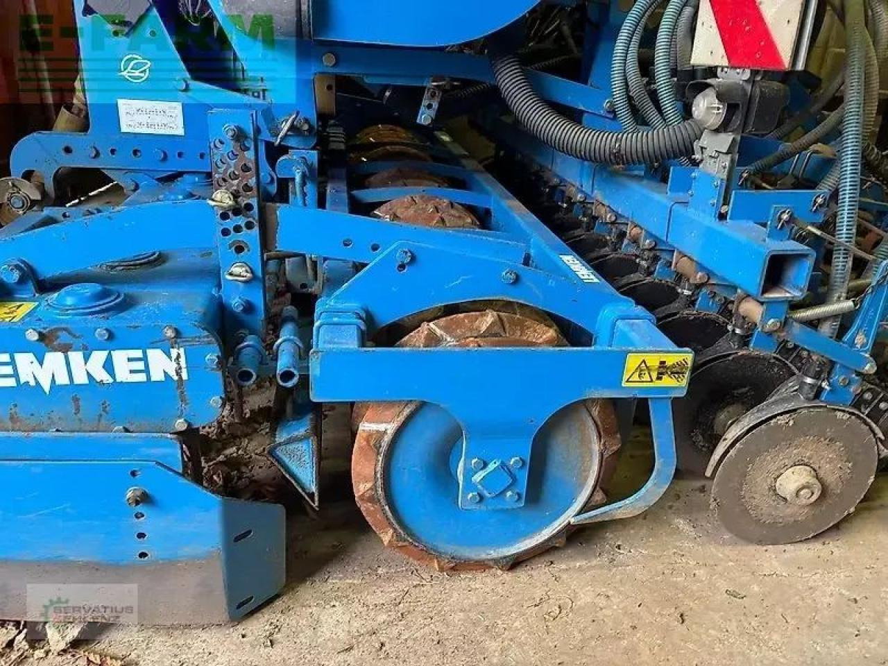 Lemken zirkon 10/300 + solitair 8/300 - Combiné de semis: photos 4 Lemken zirkon 10/300 + solitair 8/300 - Combiné de semis: photos 4