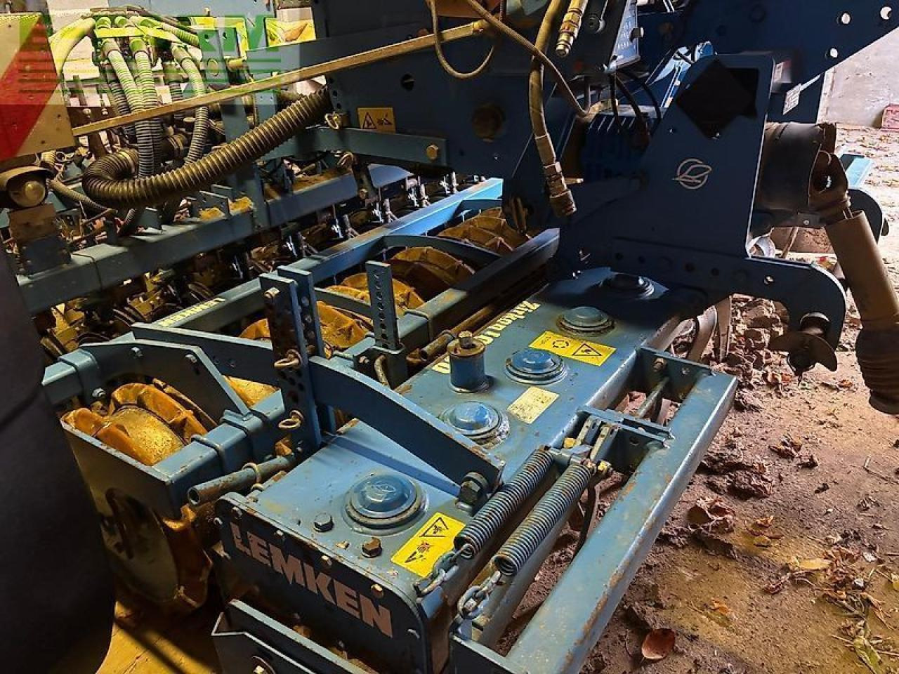 Lemken zirkon 10/300 + solitair 8/300 - Semoir: photos 3 Lemken zirkon 10/300 + solitair 8/300 - Semoir: photos 3