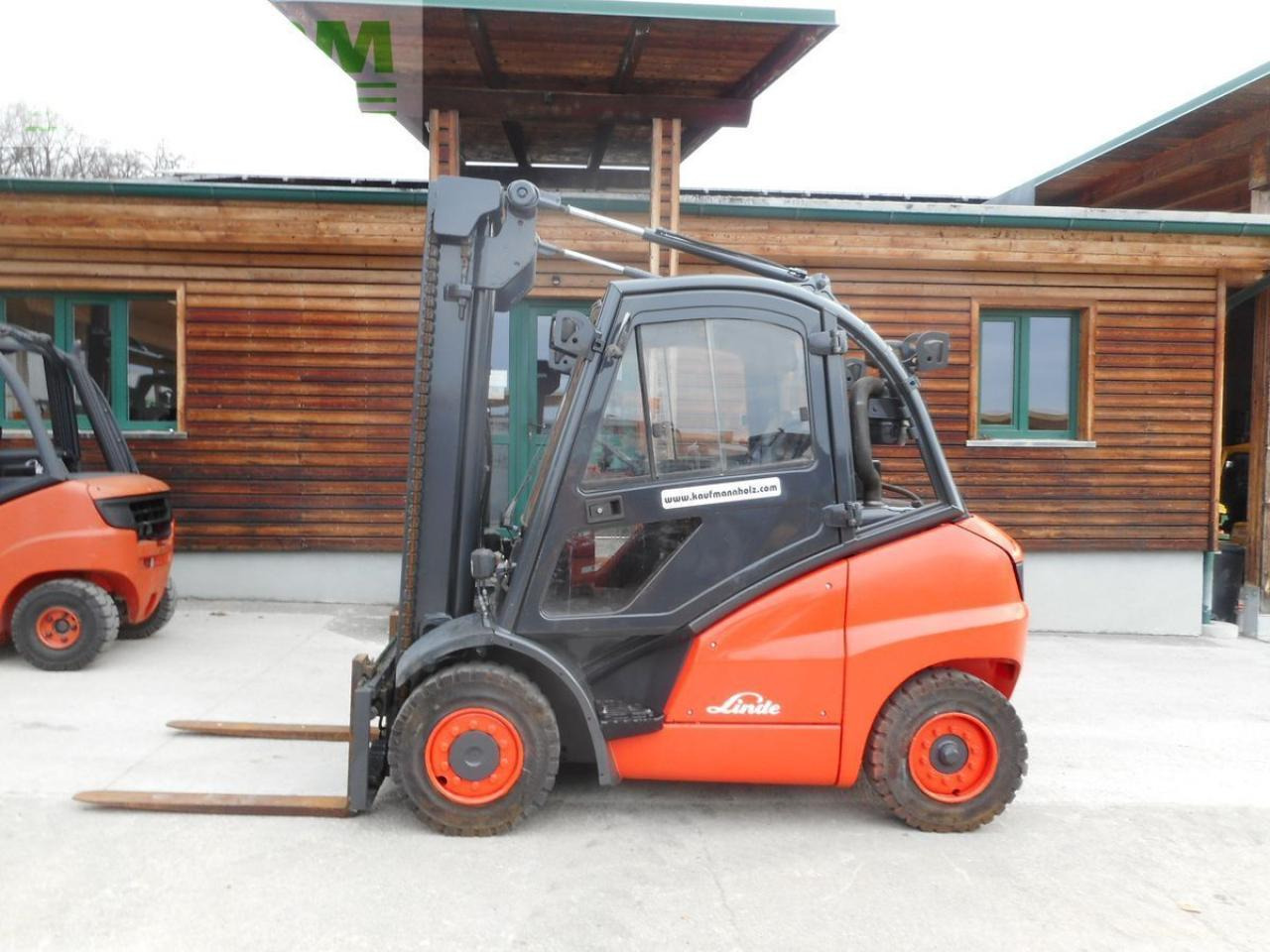 Linde h40d mit vollkabine + rußfilter + seitenschieber - Chariot élévateur: photos 1 Linde h40d mit vollkabine + rußfilter + seitenschieber - Chariot élévateur: photos 1