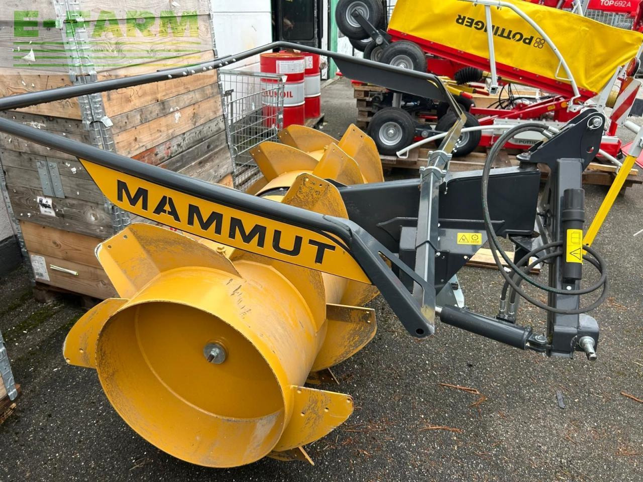 Mammut Siloverteiler SF 195Classic - Matériel d'ensilage: photos 3 Mammut Siloverteiler SF 195Classic - Matériel d'ensilage: photos 3