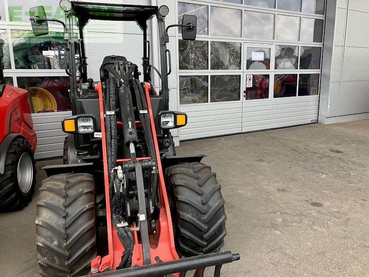 Manitou mla 3-25 - Valet de ferme: photos 3 Manitou mla 3-25 - Valet de ferme: photos 3