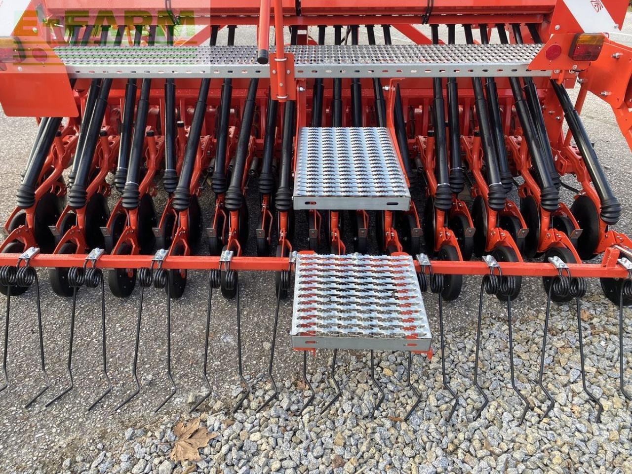 Maschio dominator 3000 combi2 + dama 300 - 24 - Combiné de semis: photos 5 Maschio dominator 3000 combi2 + dama 300 - 24 - Combiné de semis: photos 5