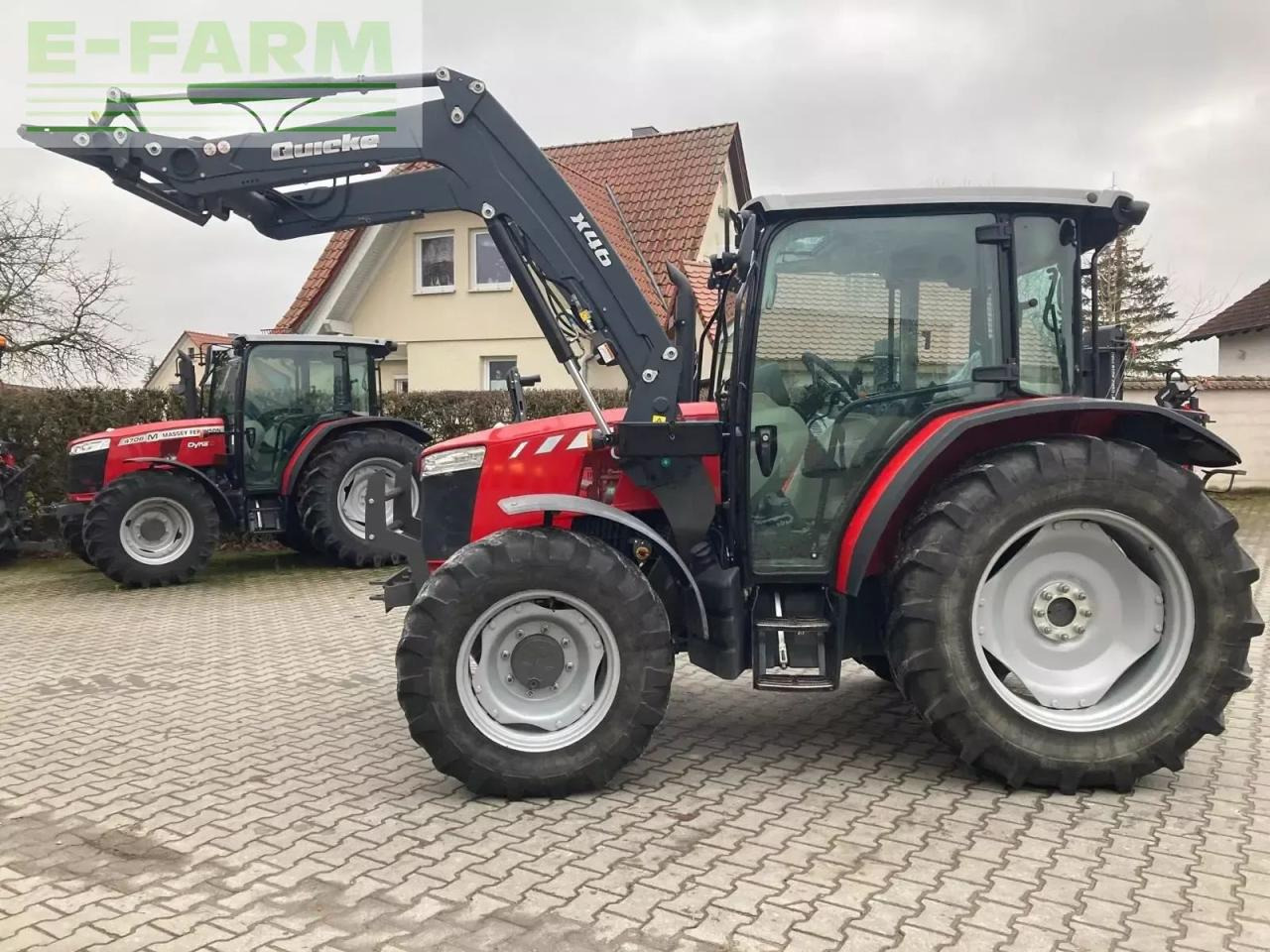 Massey Ferguson 4707 - Tracteur agricole: photos 3 Massey Ferguson 4707 - Tracteur agricole: photos 3
