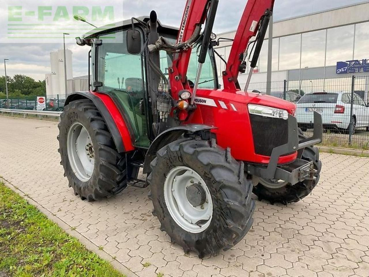 Massey Ferguson 4707 mit frontalder - Tracteur agricole: photos 3 Massey Ferguson 4707 mit frontalder - Tracteur agricole: photos 3