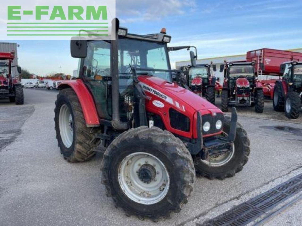 Massey Ferguson 5455 - Tracteur agricole: photos 2 Massey Ferguson 5455 - Tracteur agricole: photos 2