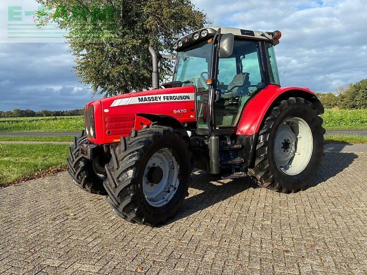 Massey Ferguson 5470 - Tracteur agricole: photos 1 Massey Ferguson 5470 - Tracteur agricole: photos 1