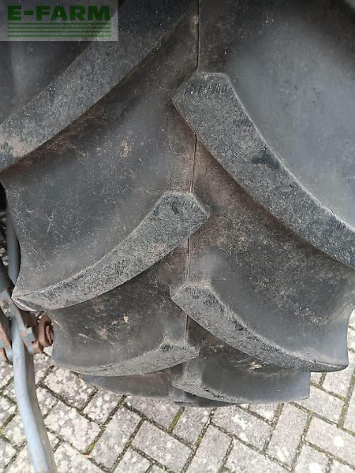 Massey Ferguson 5610 dyna-4 - Tracteur agricole: photos 4 Massey Ferguson 5610 dyna-4 - Tracteur agricole: photos 4