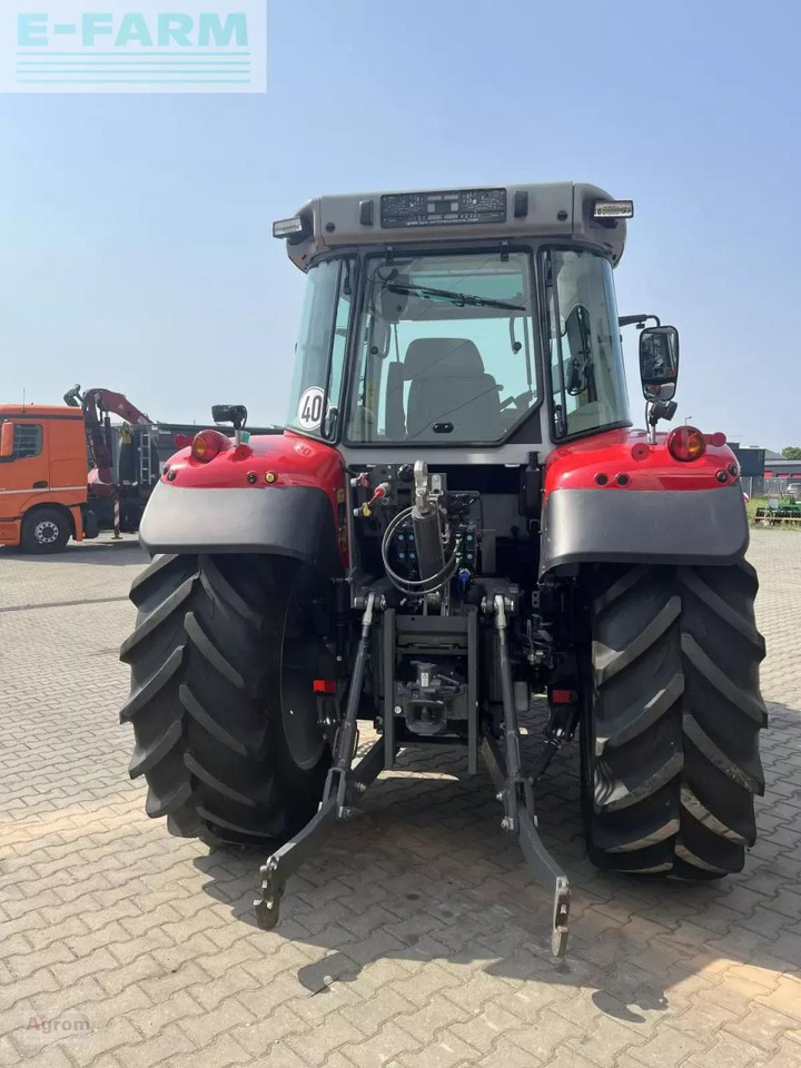 Massey Ferguson 5s.145 - Tracteur agricole: photos 5 Massey Ferguson 5s.145 - Tracteur agricole: photos 5