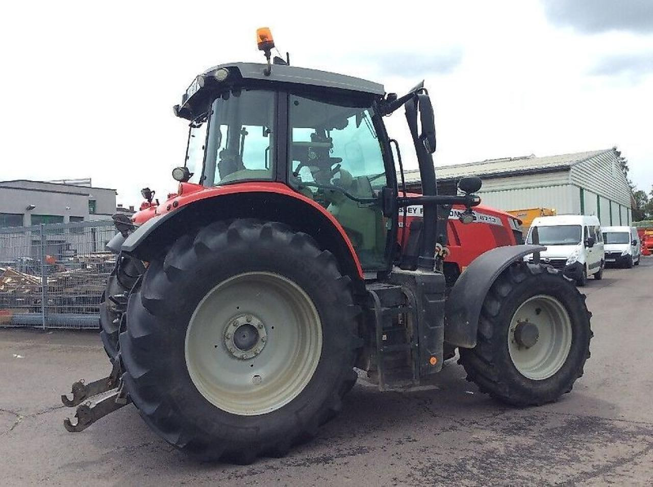 Massey Ferguson 6713s - Tracteur agricole: photos 4 Massey Ferguson 6713s - Tracteur agricole: photos 4